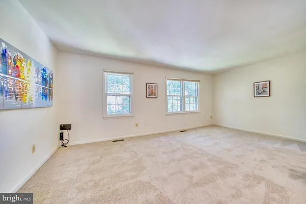 $2,800 | 4936 McFarland Drive, Fairfax, VA 22032