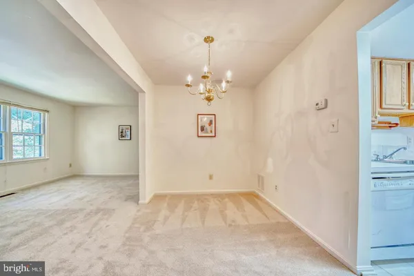 $2,800 | 4936 McFarland Drive, Fairfax, VA 22032