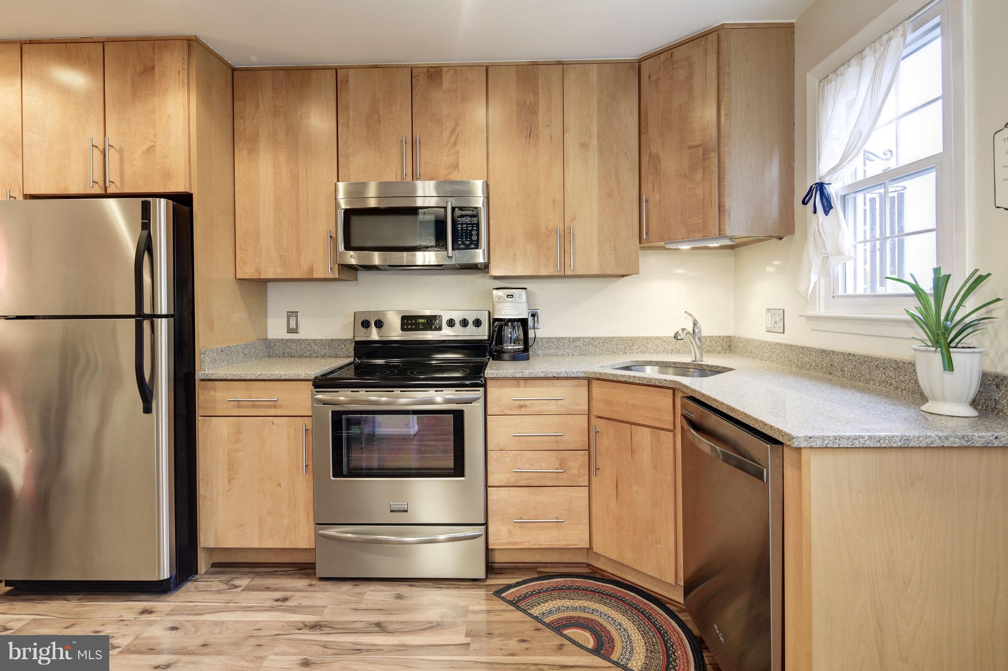 3653 Rockberry Road Baltimore, MD 21234 - Photo 8 of 23 Updated Kitchen with Granite and SS Appliances