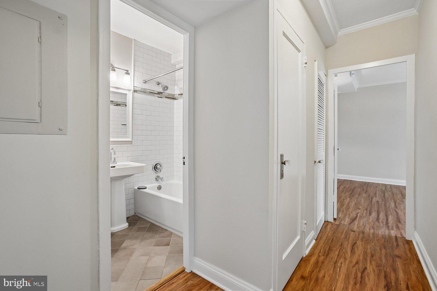 1730 Preston Road Alexandria, VA 22302 - Photo 16 of 64 Hall