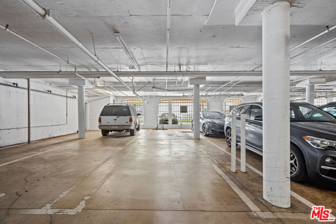 8601 Falmouth Avenue, Unit 404 Playa del Rey, CA 90293 - Photo 19 of 28 a view of a garage