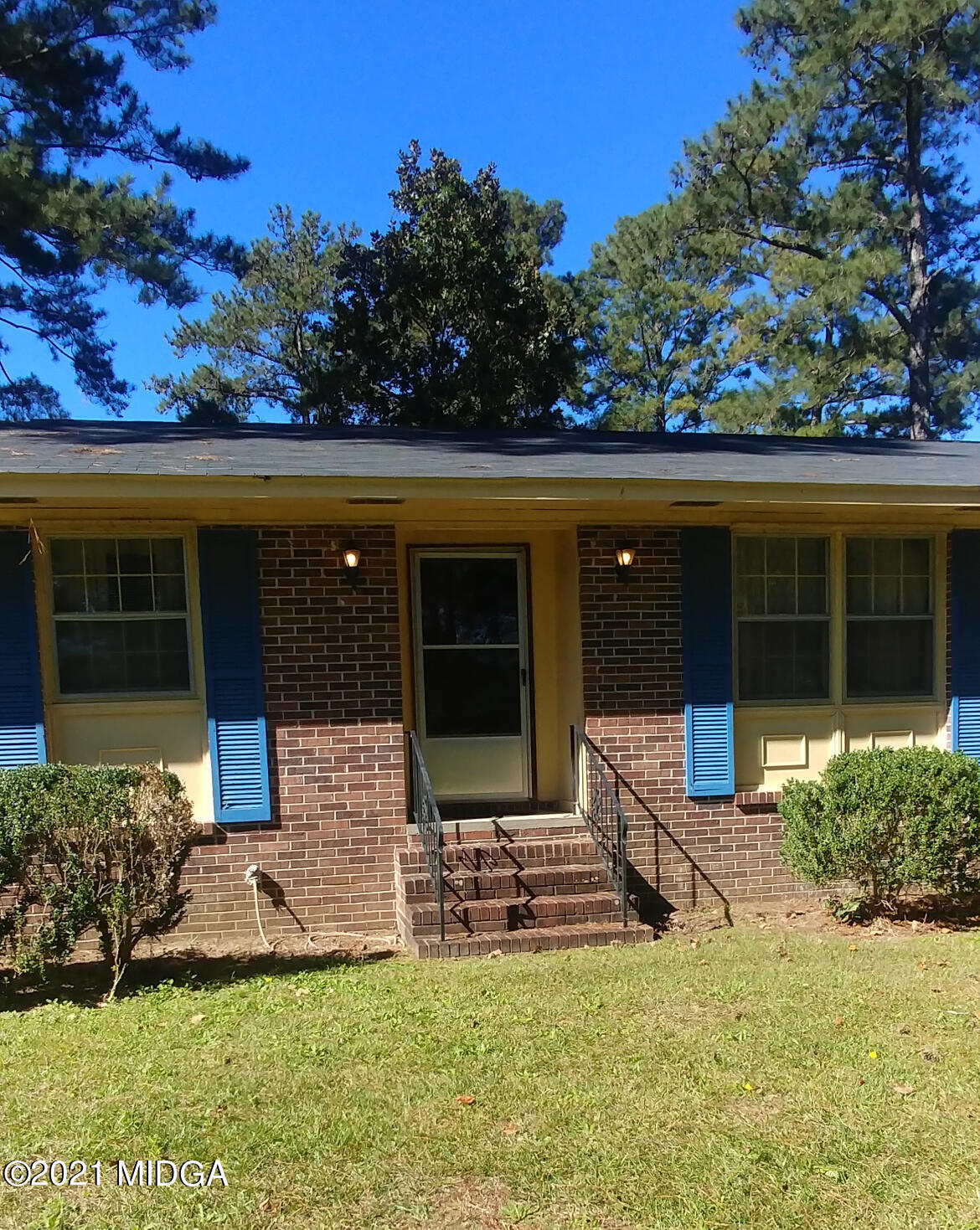7325 Nowell Road South Macon, GA 31216 - Photo 2 of 18 front view of a house with a yard