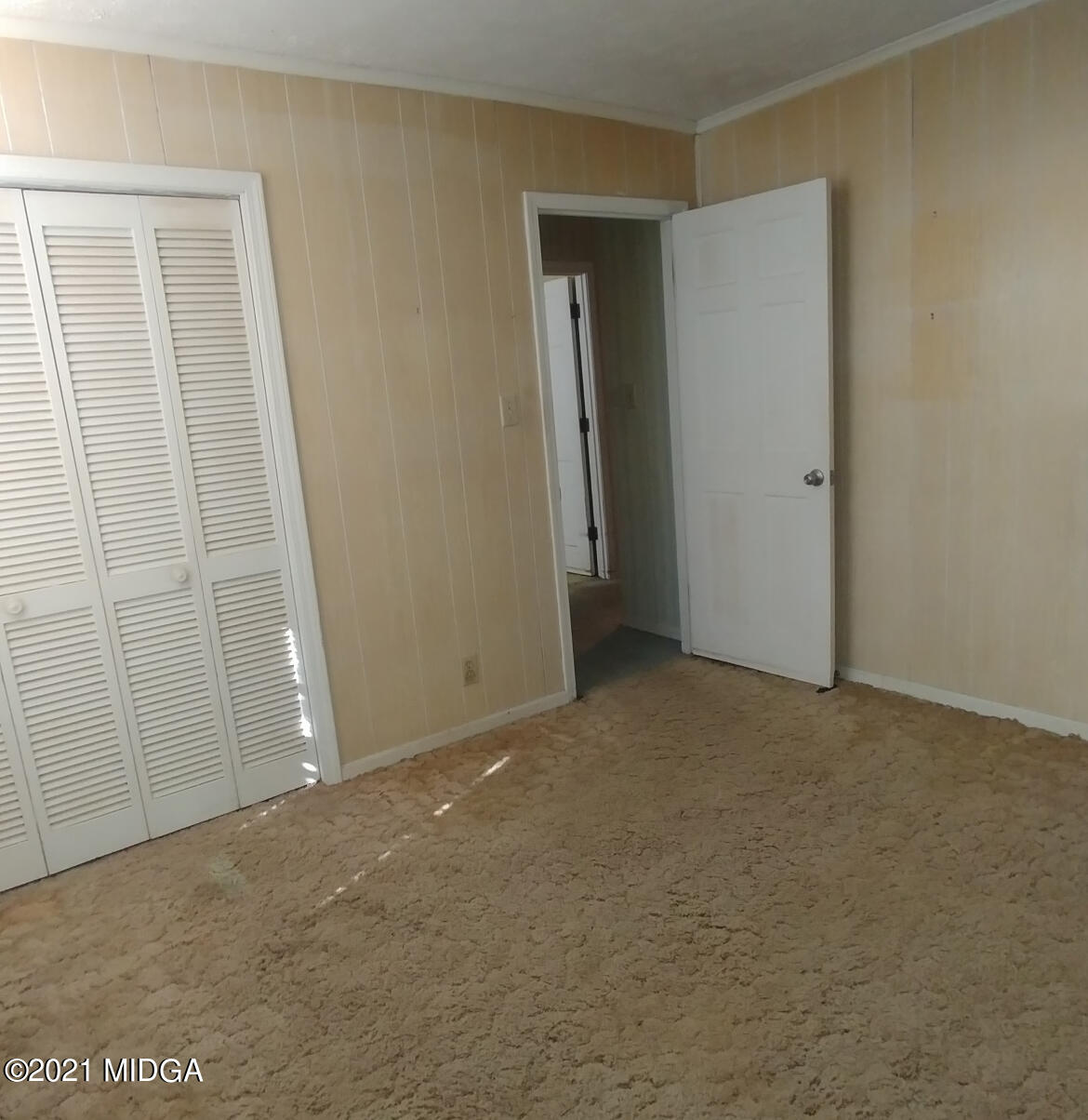 7325 Nowell Road South Macon, GA 31216 - Photo 12 of 18 an empty room with closet