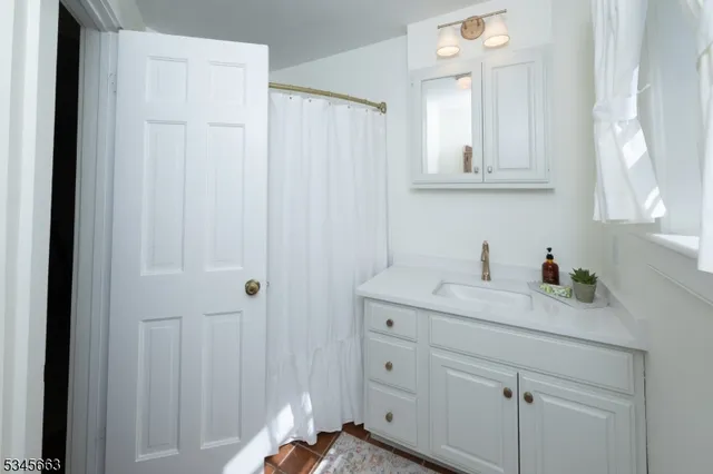 $1,350,000 | 112 Pleasant Grove Road, Long Valley, NJ 07853