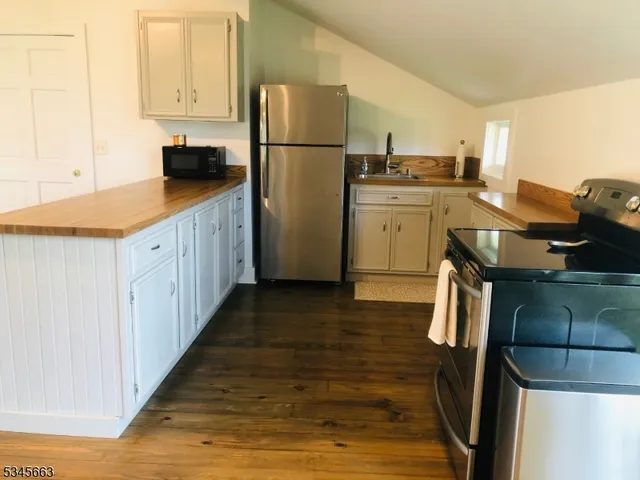 $1,350,000 | 112 Pleasant Grove Road, Long Valley, NJ 07853