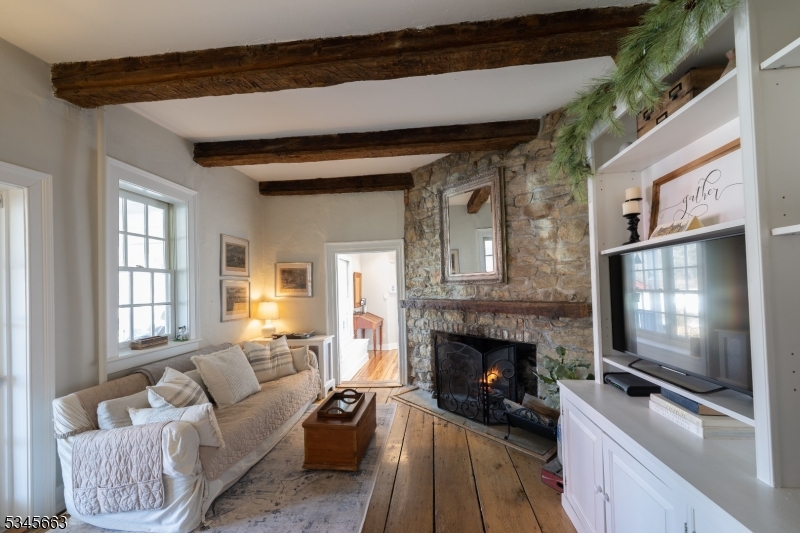 112 Pleasant Grove Road Long Valley, NJ 07853 - Photo 6 of 50