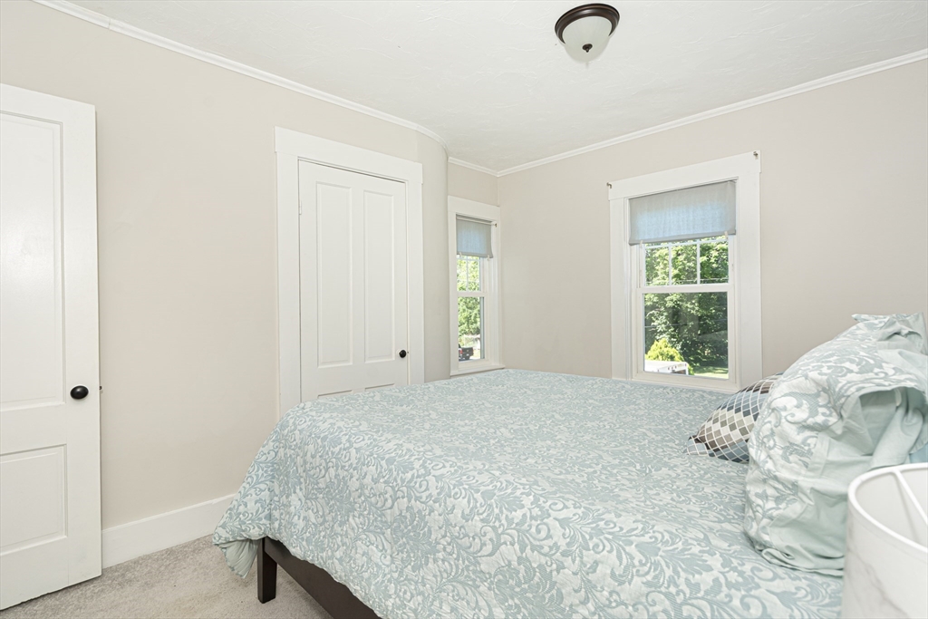 29 Maple Street, Unit 2 Uxbridge, MA 01569 - Photo 23 of 31 Gallery Image 23