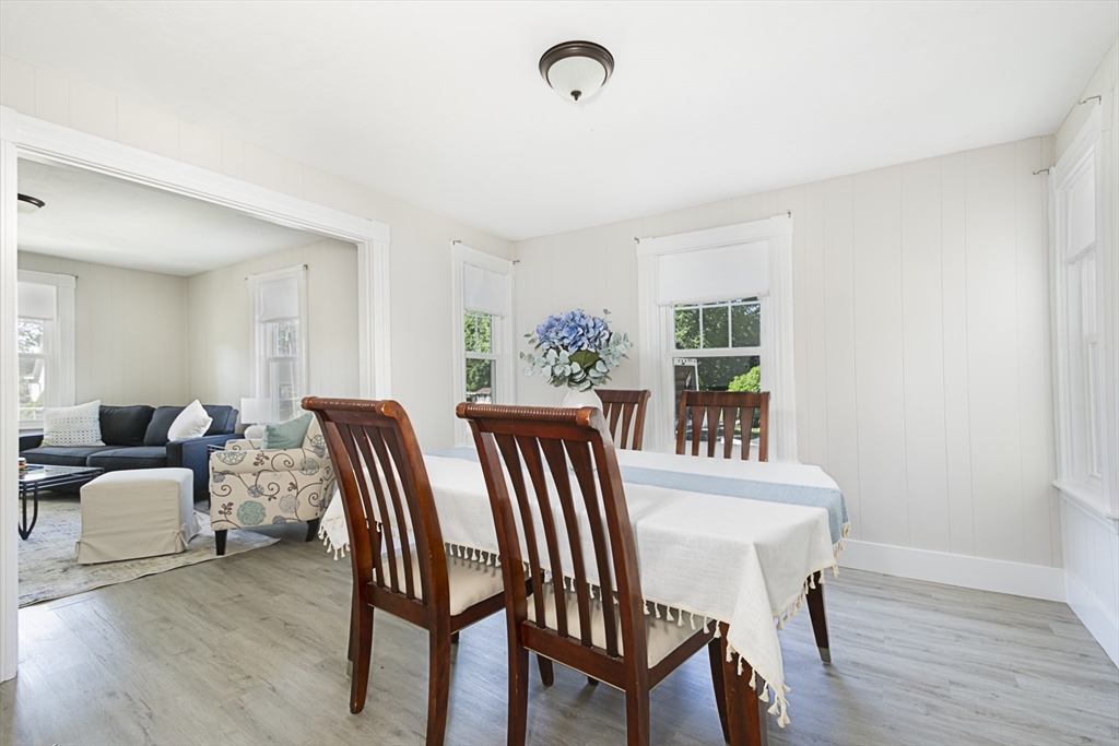 29 Maple Street, Unit 2 Uxbridge, MA 01569 - Photo 9 of 31 Gallery Image 9