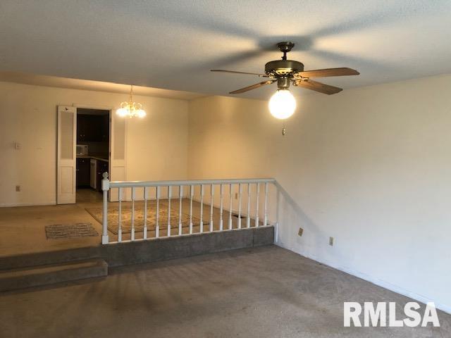2012 Jeanette Lane, Unit B Springfield, IL 62702 - Photo 8 of 20