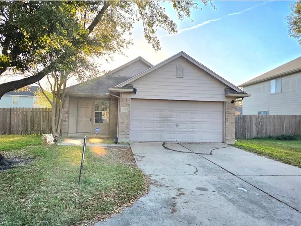 $1,900 | 9514 Manorstone Court, Houston, TX 77044