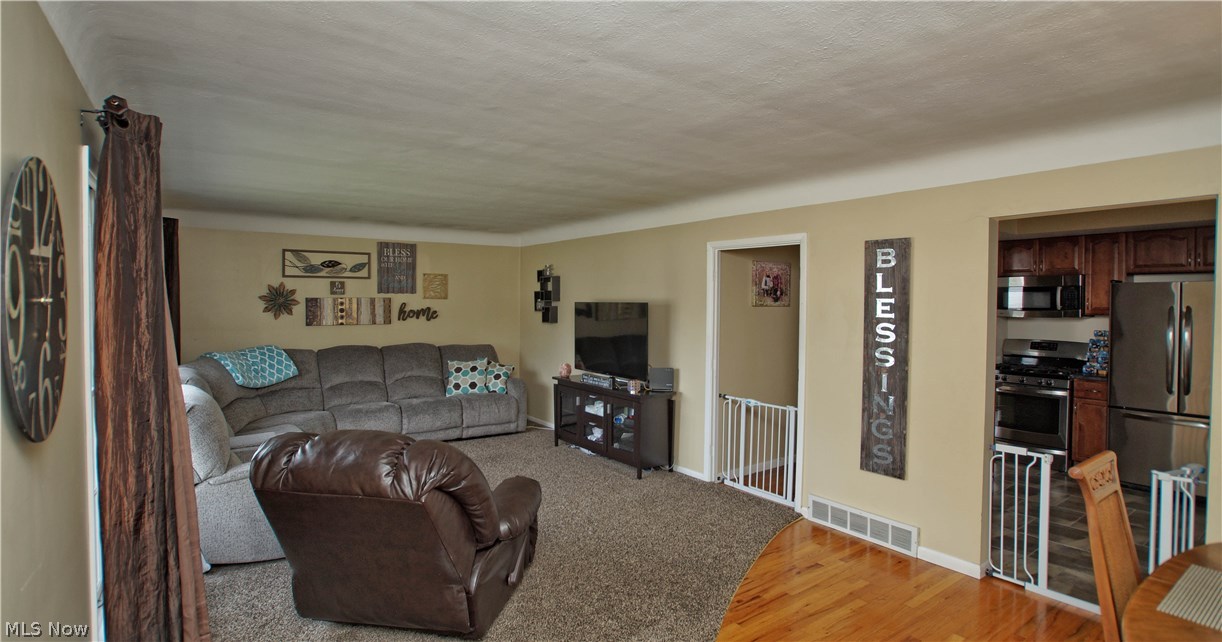 28638 Forest Road Willowick, OH 44095 - Photo 11 of 29