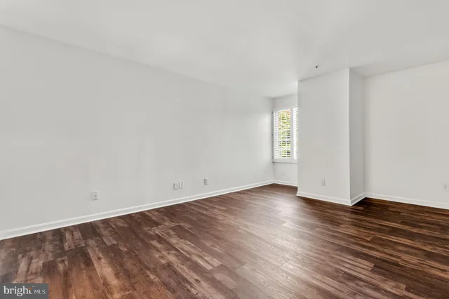 $320,000 | 4942 Columbia Road, Unit 5 37, Columbia, MD 21044