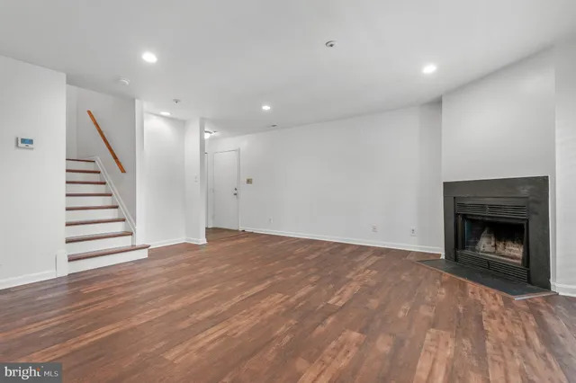 $320,000 | 4942 Columbia Road, Unit 5 37, Columbia, MD 21044