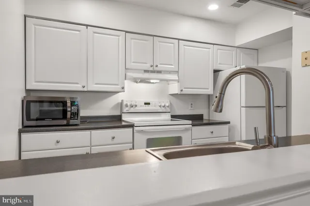 $320,000 | 4942 Columbia Road, Unit 5 37, Columbia, MD 21044