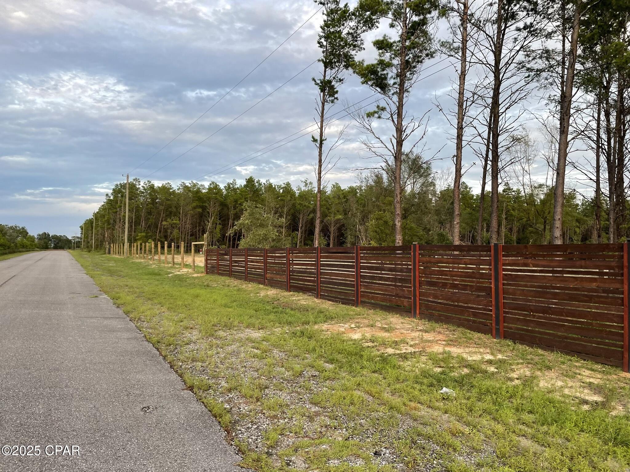 4801 Lake Ridge Drive Chipley, FL 32428 - Photo 8 of 13