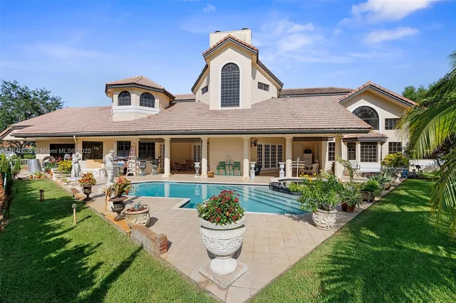 a view of a house with pool