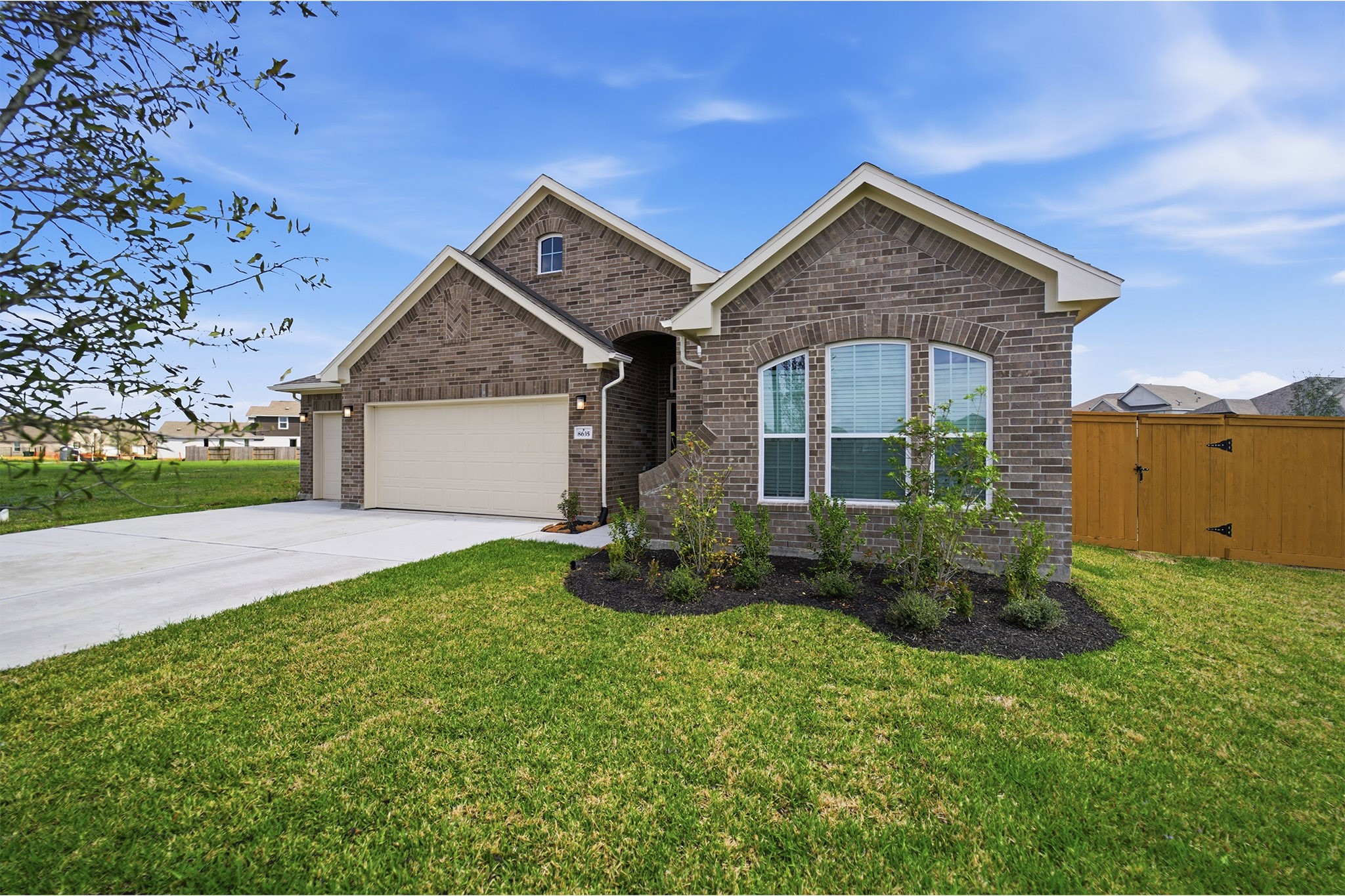 8635 Jade Hl Drive Rosharon, TX 77583 - Photo 4 of 28