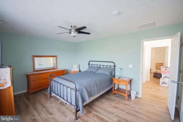 $355,000 | 132 Seabreeze Lane, Winchester, VA 22602