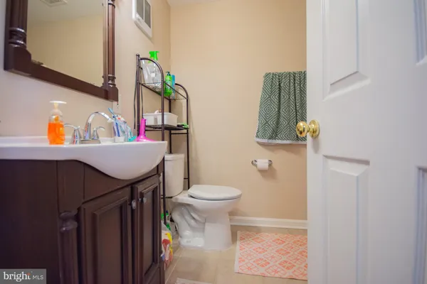 $355,000 | 132 Seabreeze Lane, Winchester, VA 22602