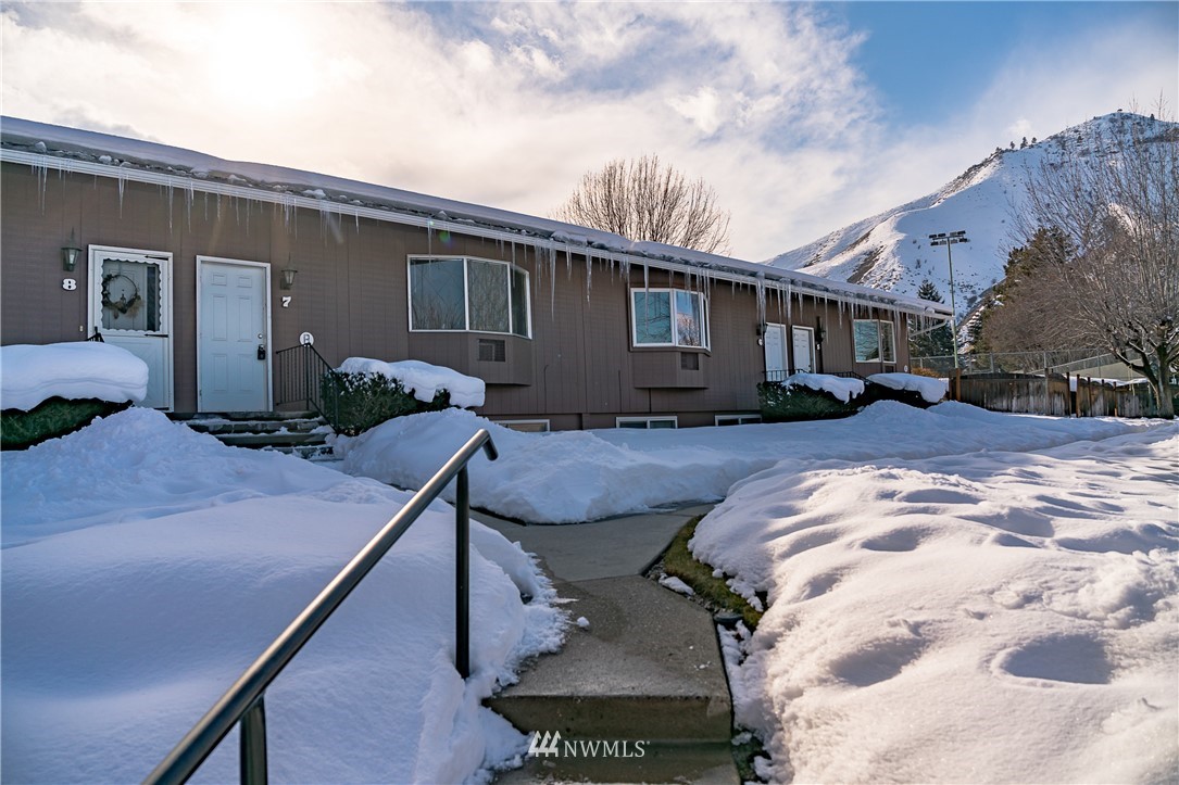 1815 Number 2 Canyon Road, Unit 7 Wenatchee, WA 98801 - Photo 1 of 25