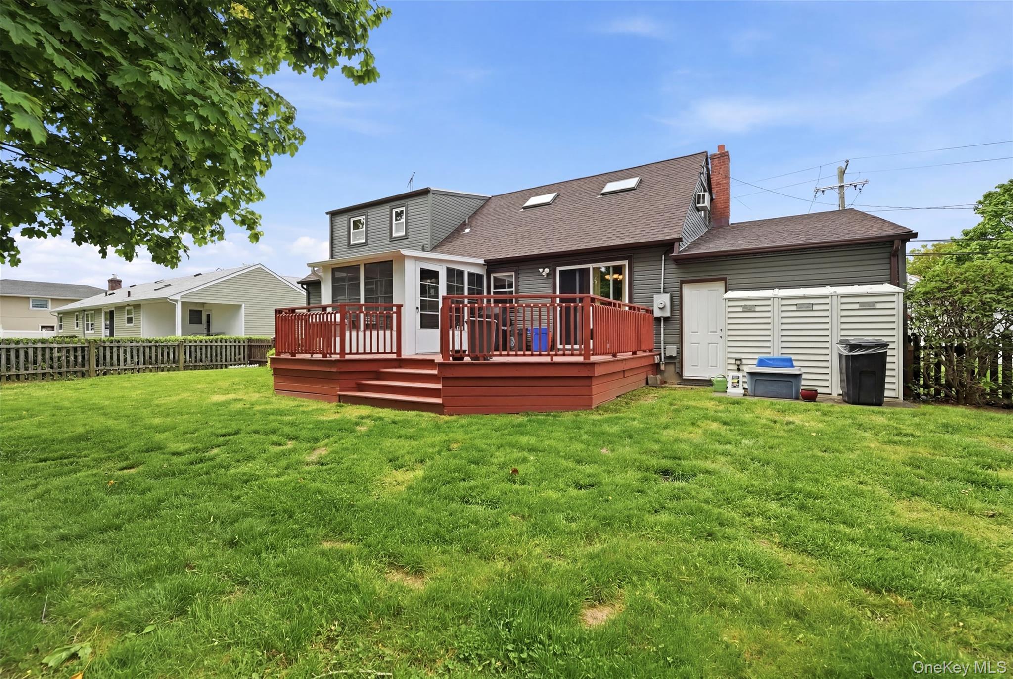 41 Lane Street Lindenhurst, NY 11757 - Photo 29 of 35