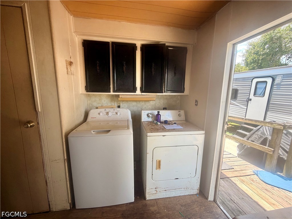 809 8th Street Moore Haven, FL 33471 - Photo 13 of 15