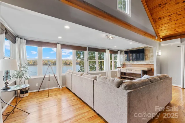 $585,000 | 579 Riverview Drive, Lexington, NC 27292