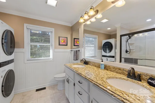 $585,000 | 579 Riverview Drive, Lexington, NC 27292