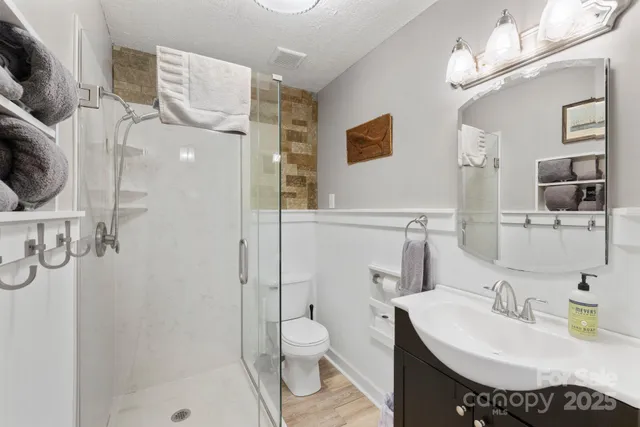 $585,000 | 579 Riverview Drive, Lexington, NC 27292