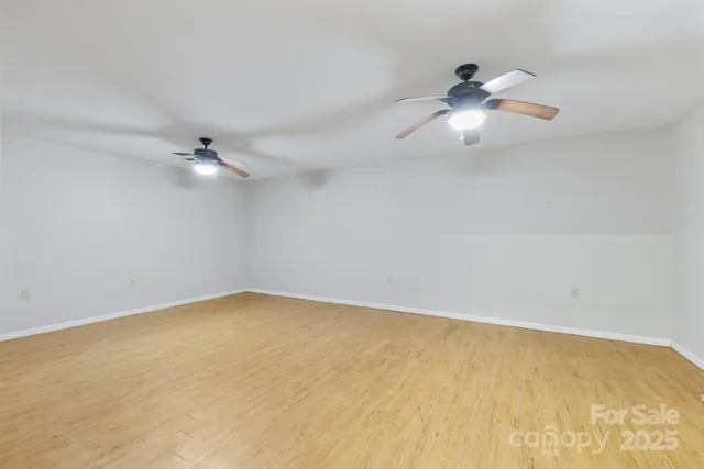 $585,000 | 579 Riverview Drive, Lexington, NC 27292