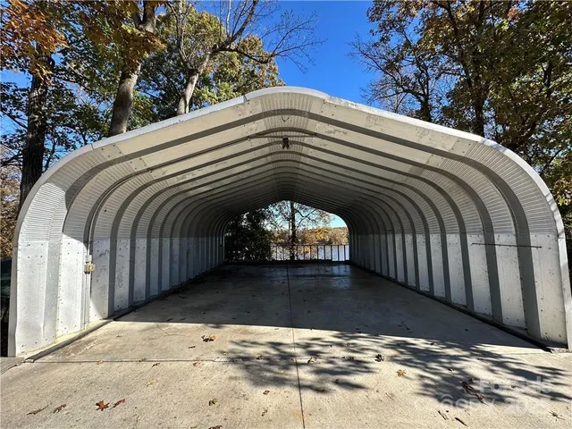 $585,000 | 579 Riverview Drive, Lexington, NC 27292