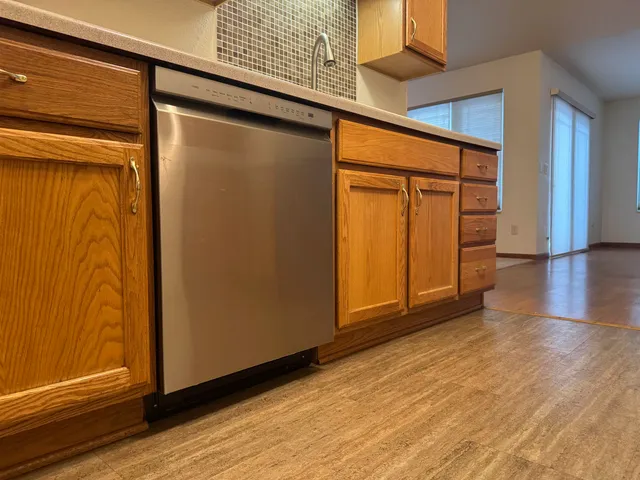 $274,900 | 2290 Patriot Lane, Unit B, Oshkosh, WI 54904