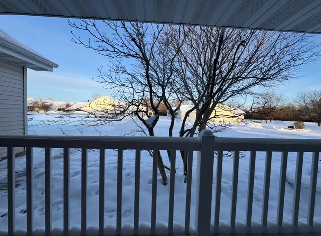 $274,900 | 2290 Patriot Lane, Unit B, Oshkosh, WI 54904