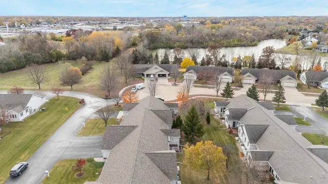$274,900 | 2290 Patriot Lane, Unit B, Oshkosh, WI 54904
