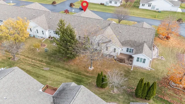 $274,900 | 2290 Patriot Lane, Unit B, Oshkosh, WI 54904