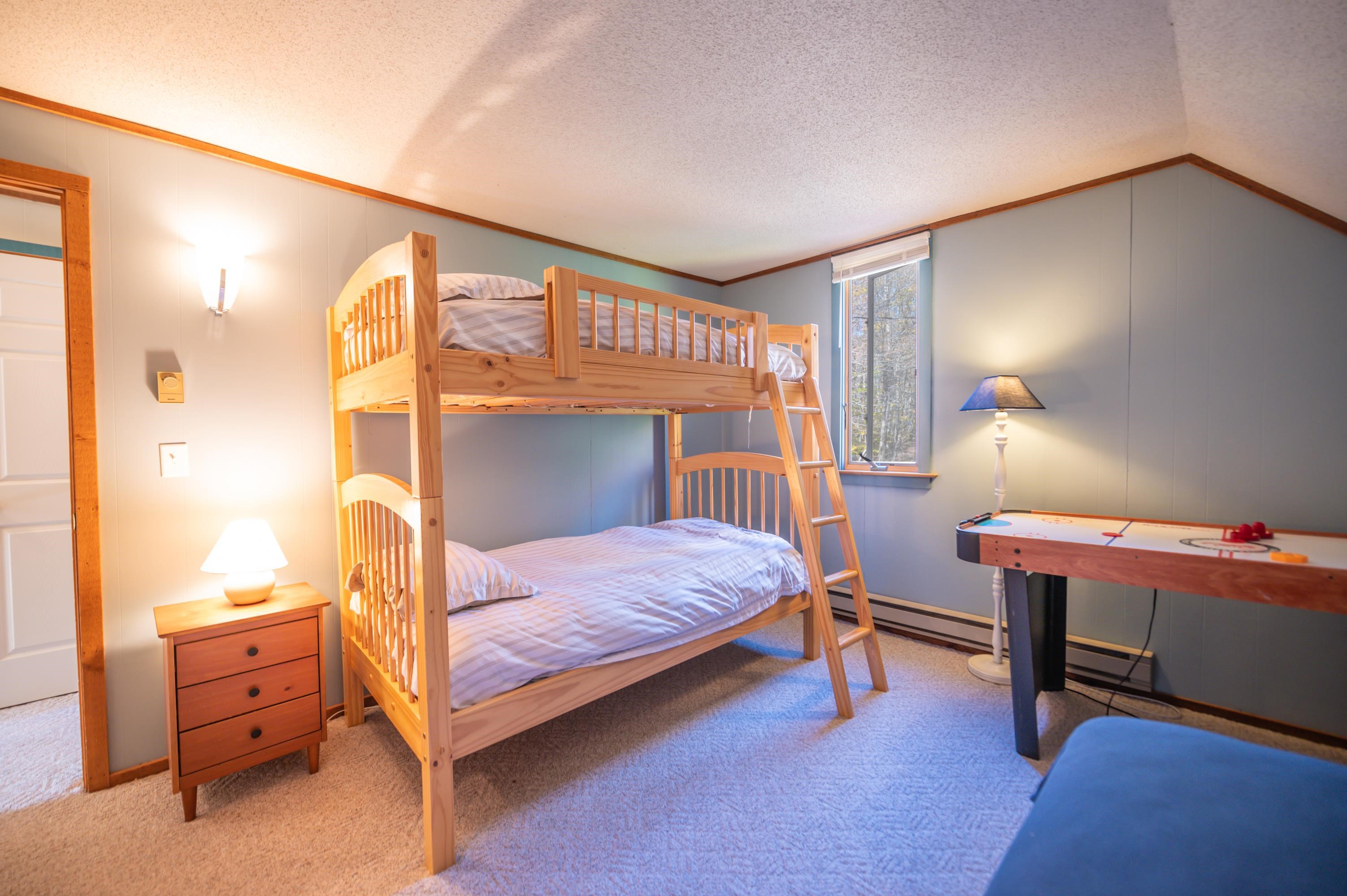 48 Fox Mountain Road Wilmington, VT 05363 - Photo 3 of 29 Gallery Image 3