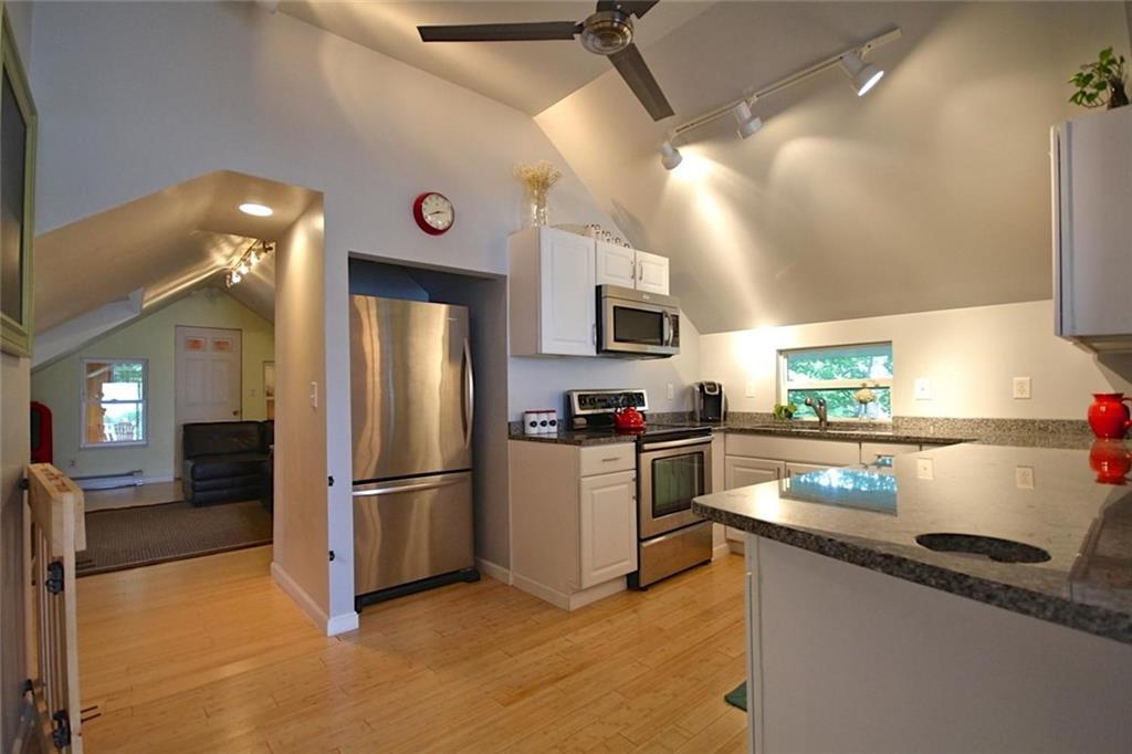 38 Clay Pits Road Scarborough, ME 04074 - Photo 3 of 31 Beautiful, modern kitchen.