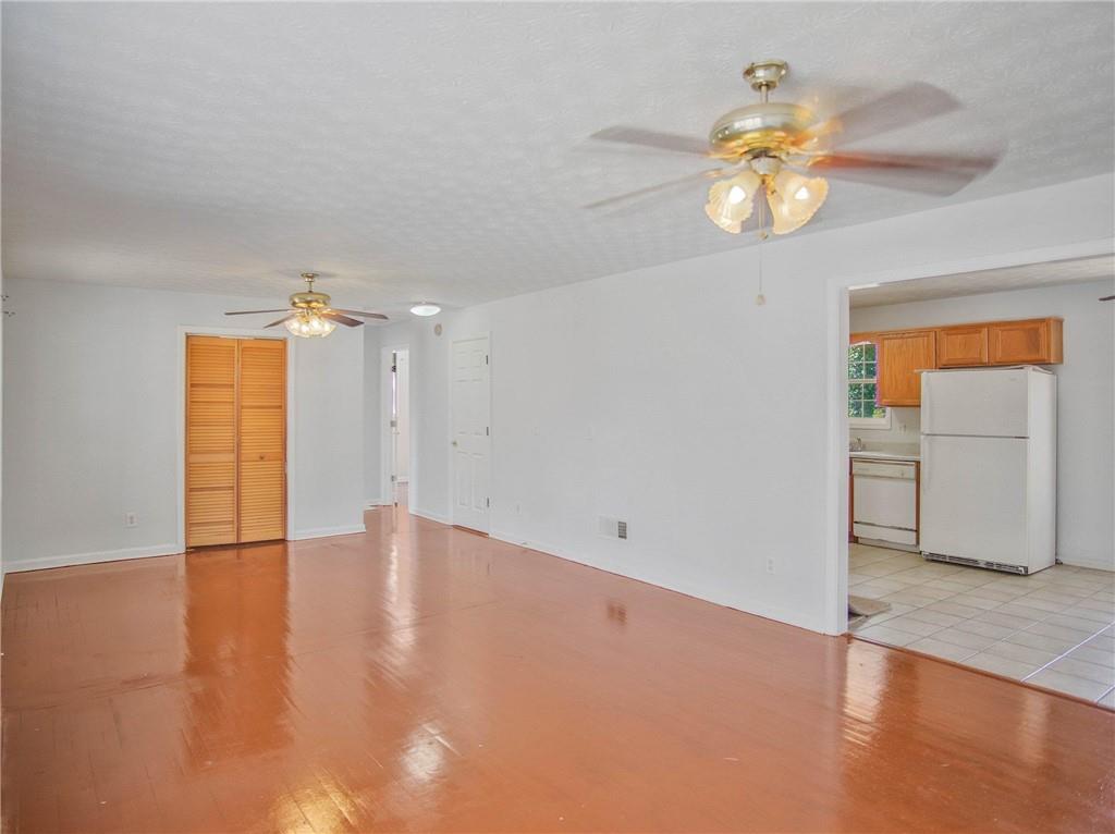 1623 Mallard Circle Conley, GA 30288 - Photo 4 of 20