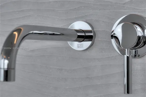 $5,500,000 | 2020 North Bayshore Drive, Unit PH4502, Miami, FL 33137