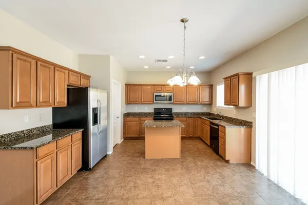 $1,835 | 1118 East Desert Springs Way, San Tan Valley, AZ 85143