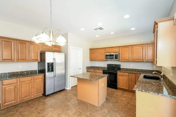 $1,835 | 1118 East Desert Springs Way, San Tan Valley, AZ 85143