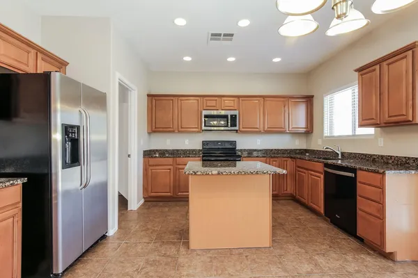 $1,835 | 1118 East Desert Springs Way, San Tan Valley, AZ 85143