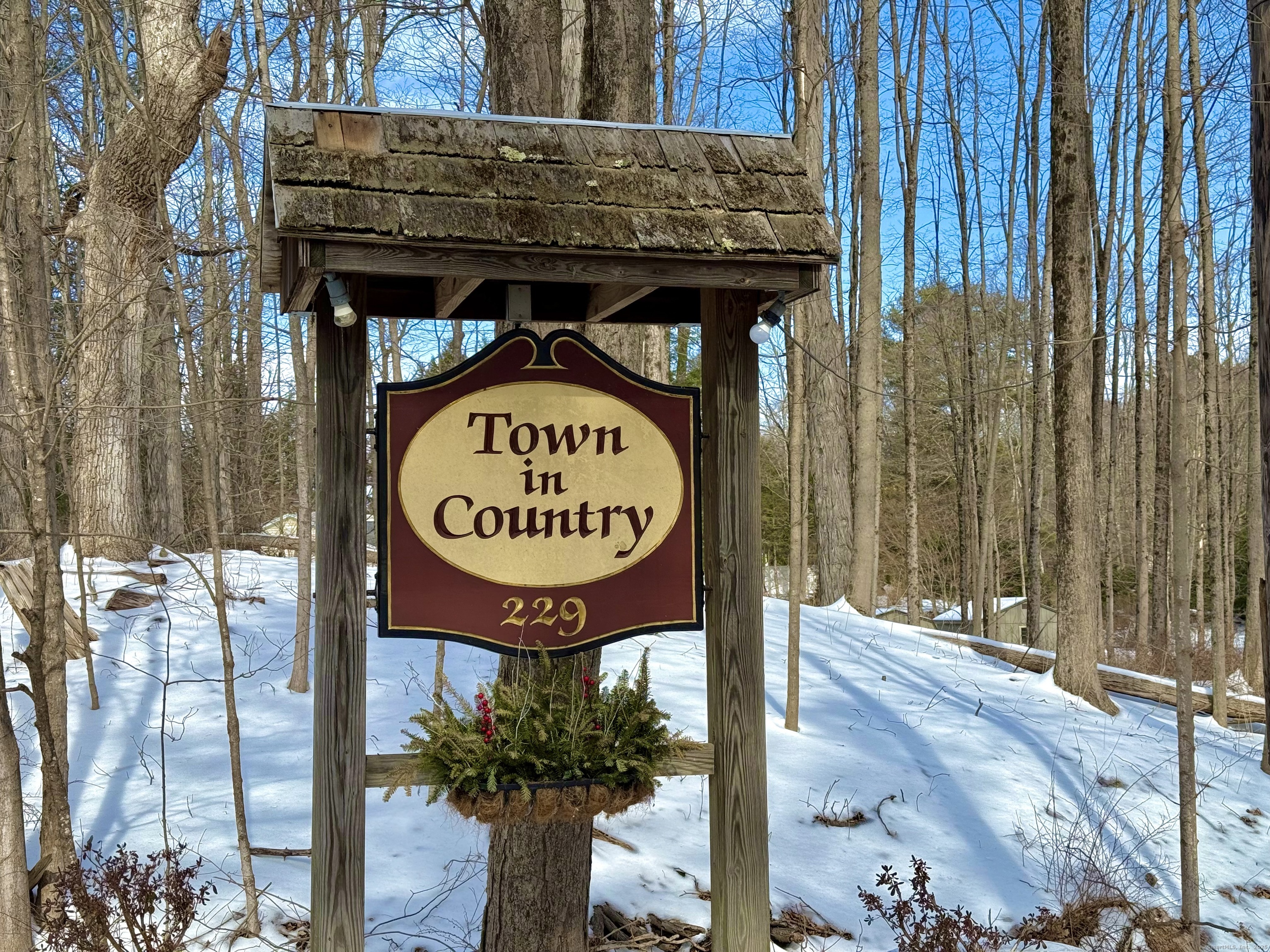 229 Bacon Pond Road, Unit 352 Woodbury, CT 06798 - Photo 1 of 1