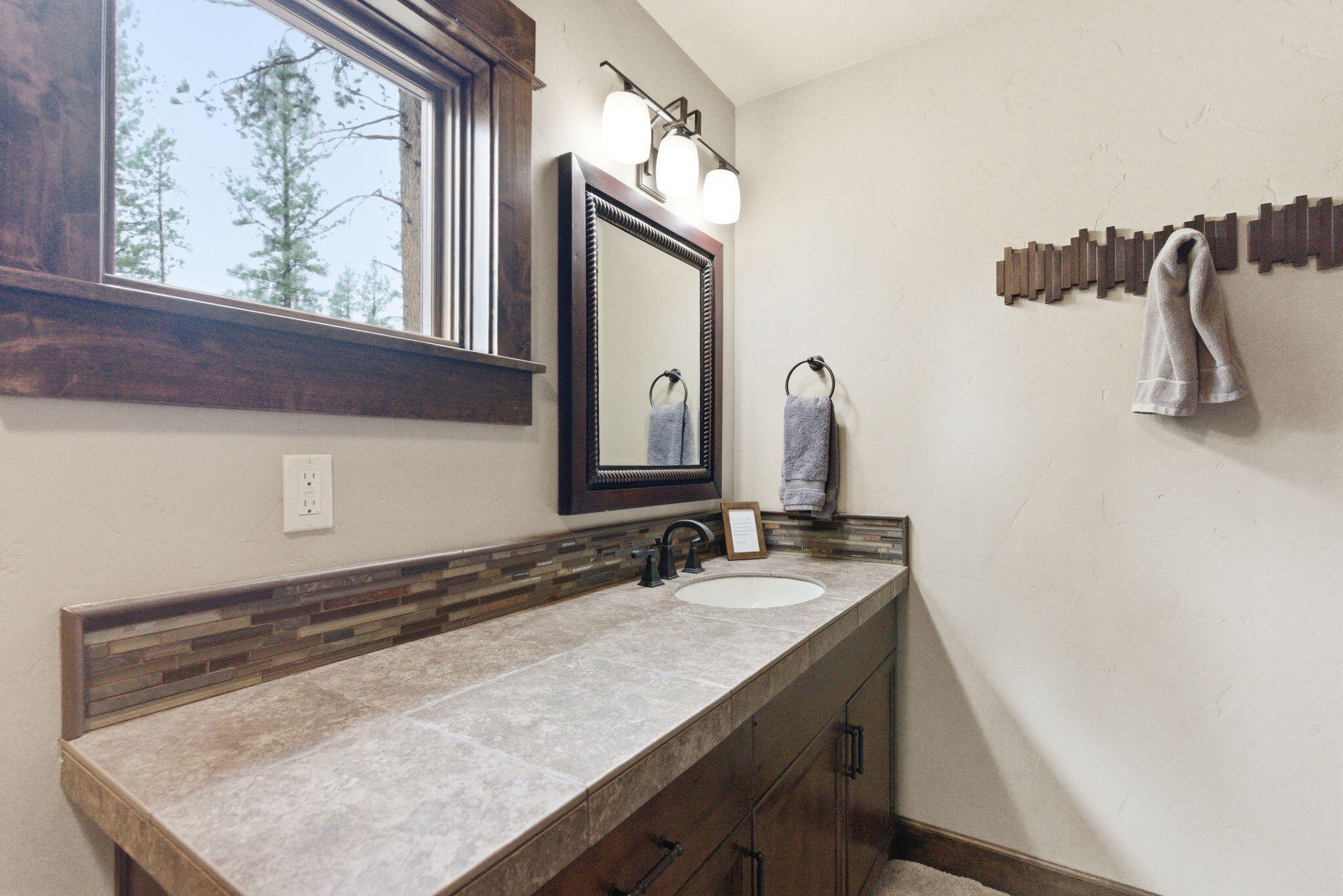 56346 Fireglass Loop Bend, OR 97707 - Photo 39 of 52 45-web-or-mls-Riley_Visuals_045