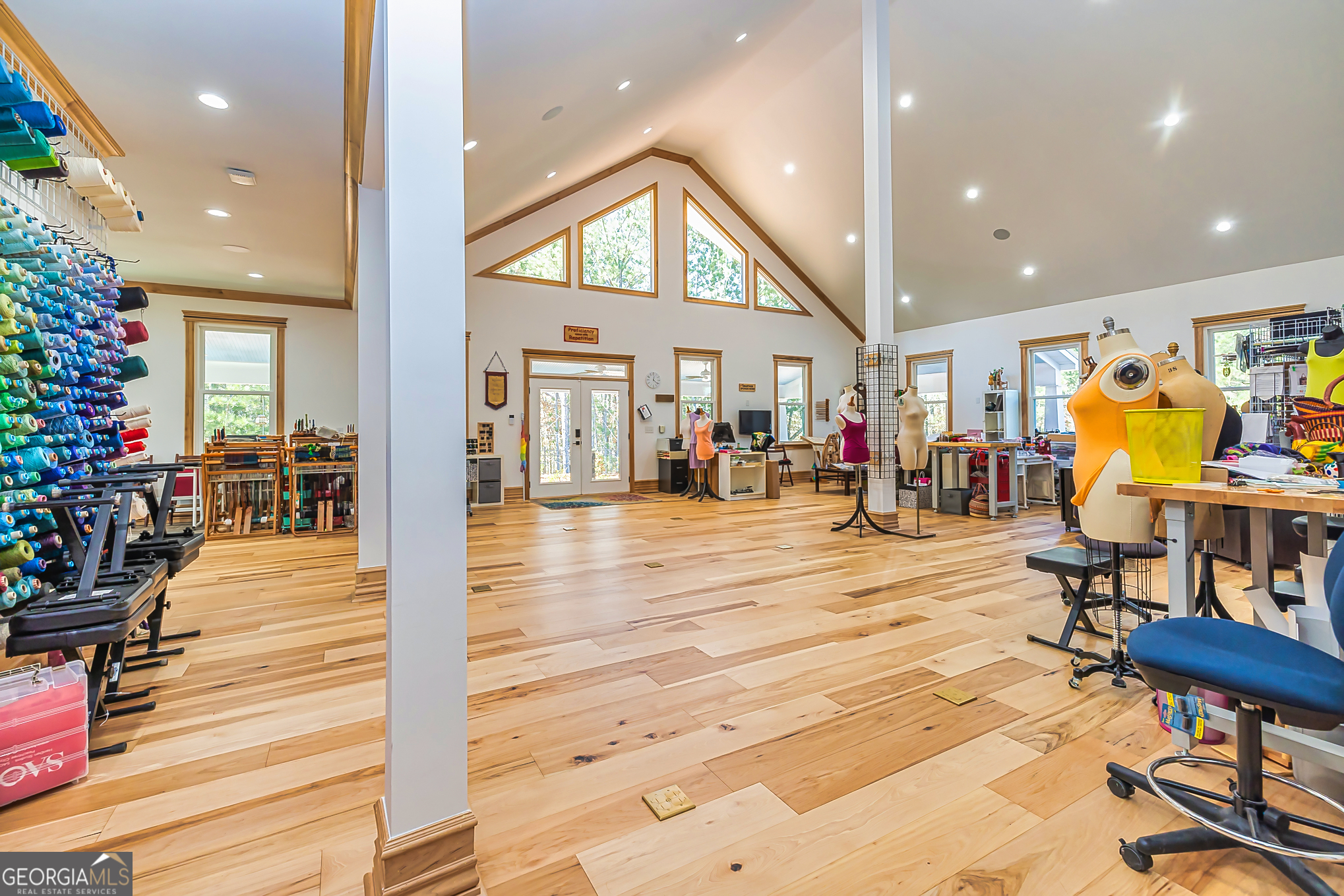 242 Kirkley Road Tyrone, GA 30290 - Photo 16 of 50 a view of a living room