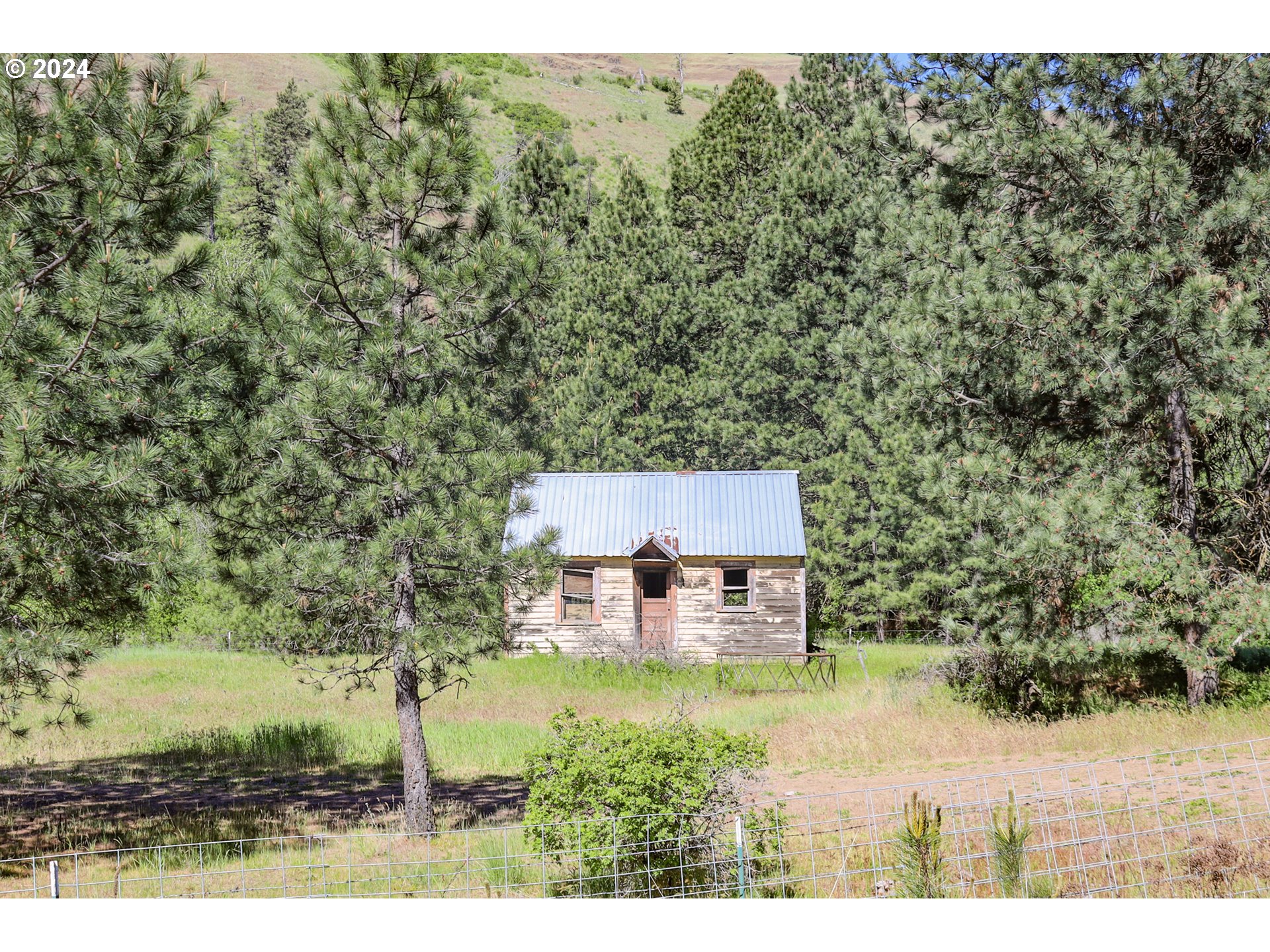 332 Wolf Fork Road Dayton, WA 99328 - Photo 21 of 27