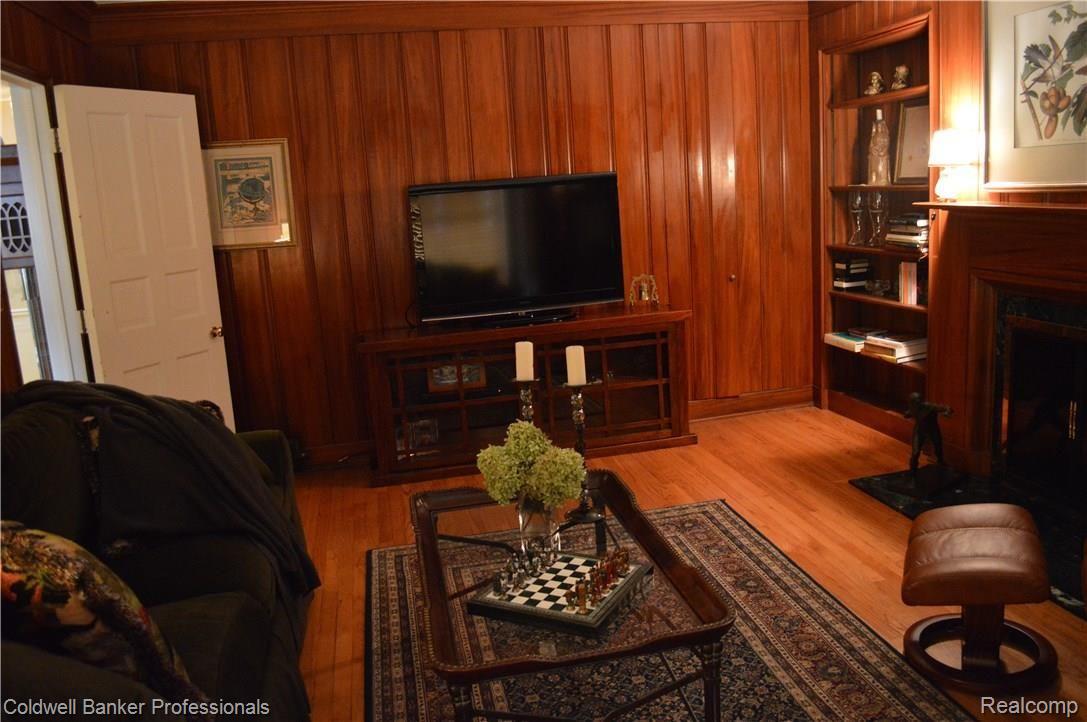 21 Beacon Hill Road Grosse Pointe, MI 48236 - Photo 41 of 93 DSC_0634.JPG