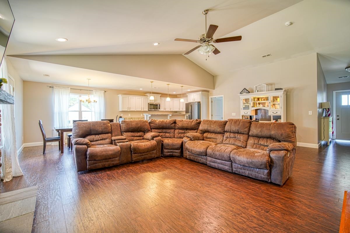 138 Bradley Road Chesnee, SC 29323 - Photo 3 of 36