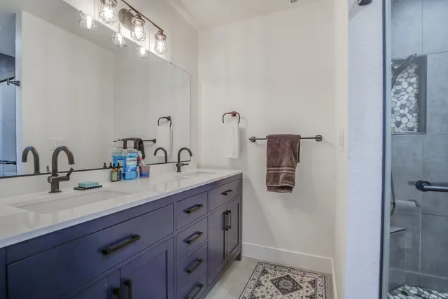 $389,000 | 3882 Fujiyama Way, Redding, CA 96001