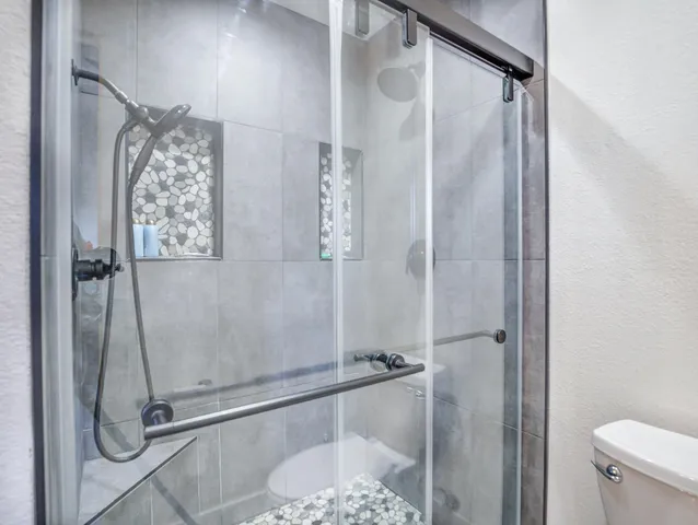 $389,000 | 3882 Fujiyama Way, Redding, CA 96001